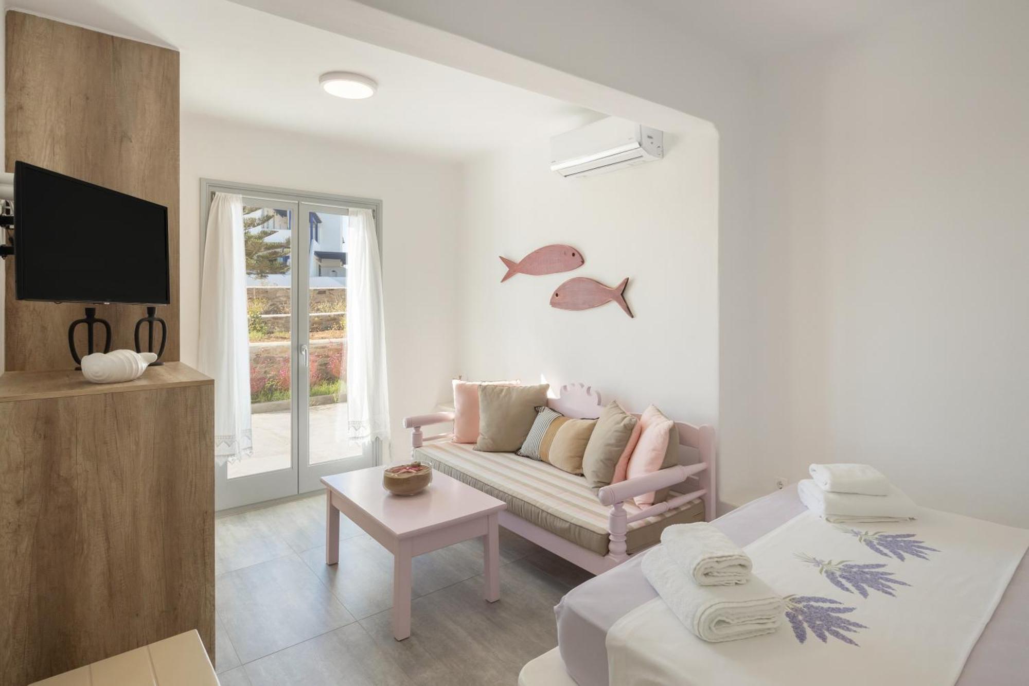 Paros Melodia Apartments Логарас Экстерьер фото