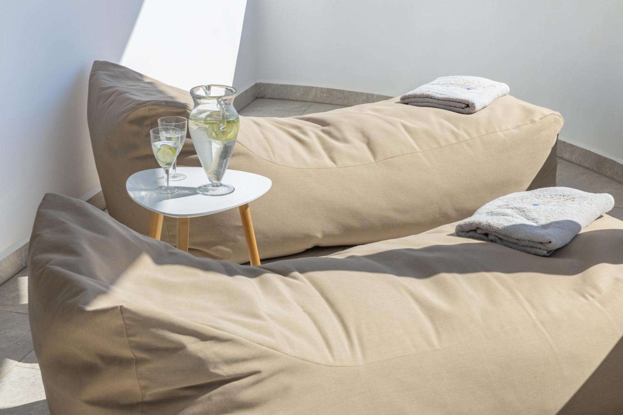 Paros Melodia Apartments Логарас Экстерьер фото