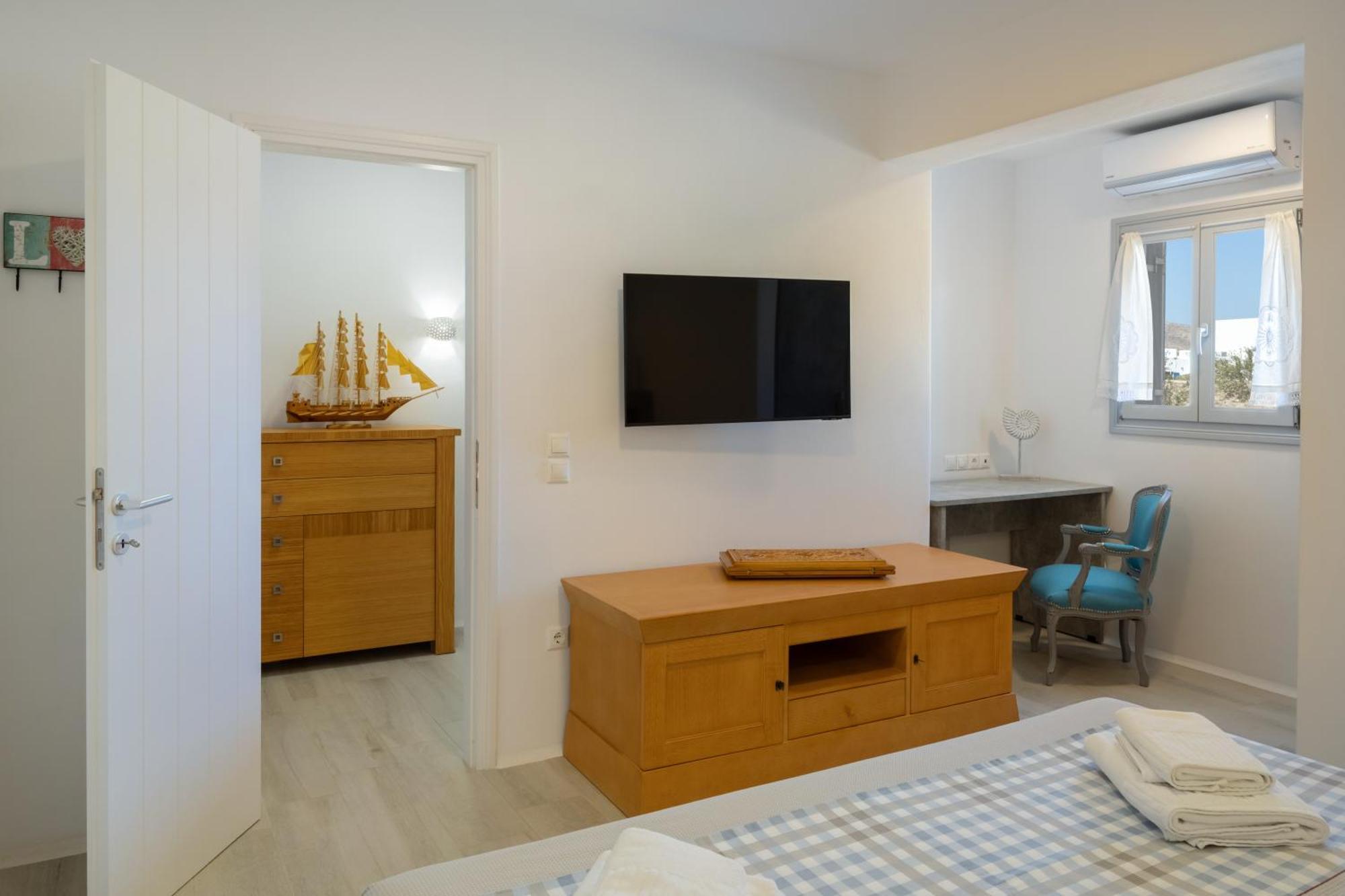 Paros Melodia Apartments Логарас Экстерьер фото