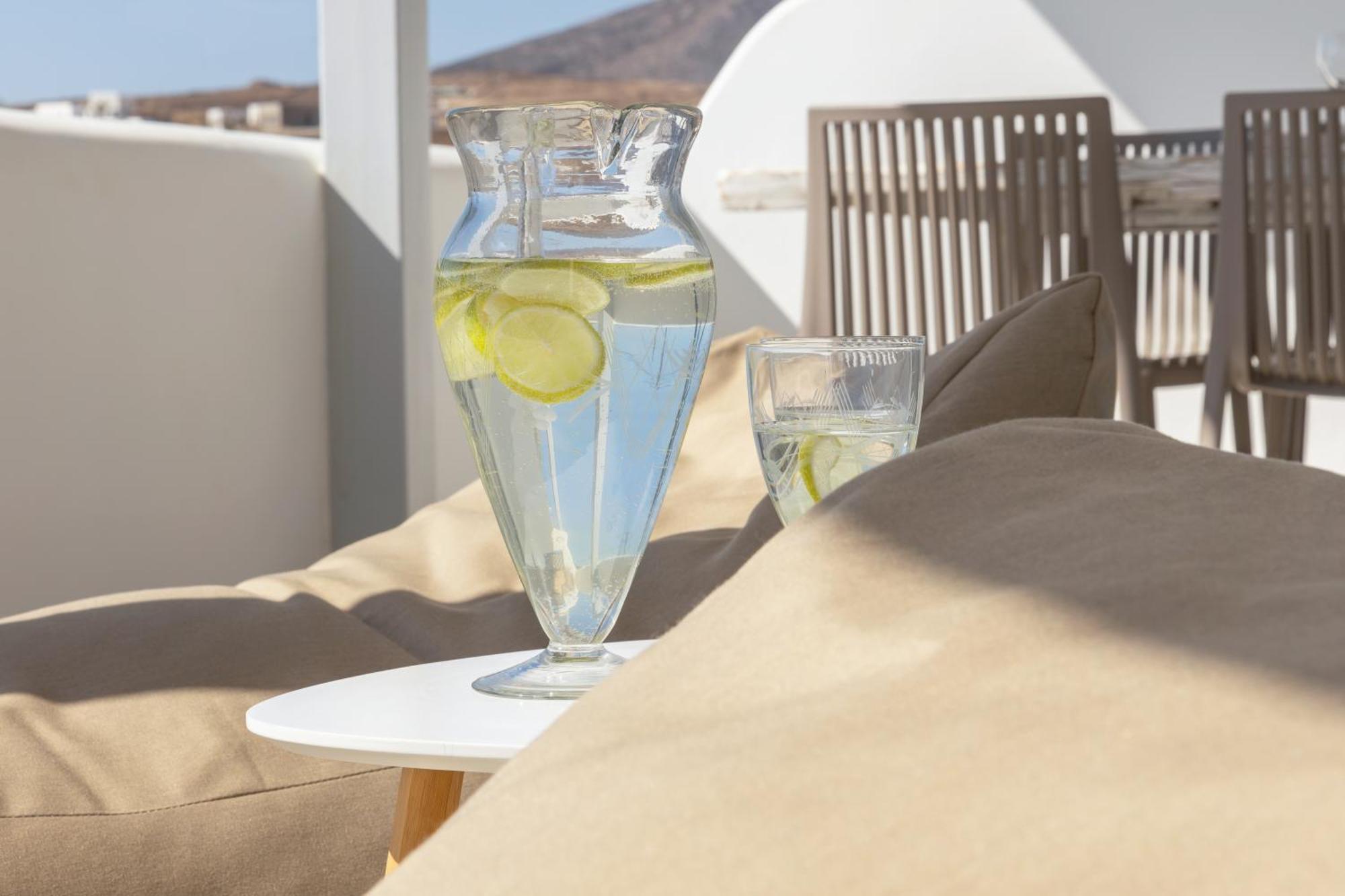 Paros Melodia Apartments Логарас Экстерьер фото